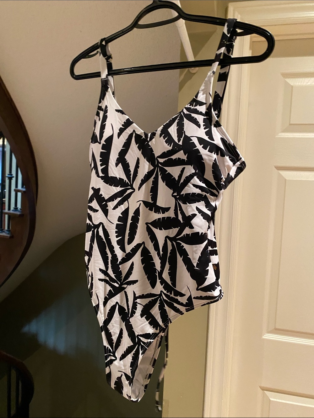 La Vie En Rose Black & White Leaf-Print One-Piece Swimsuit with V-Neck
